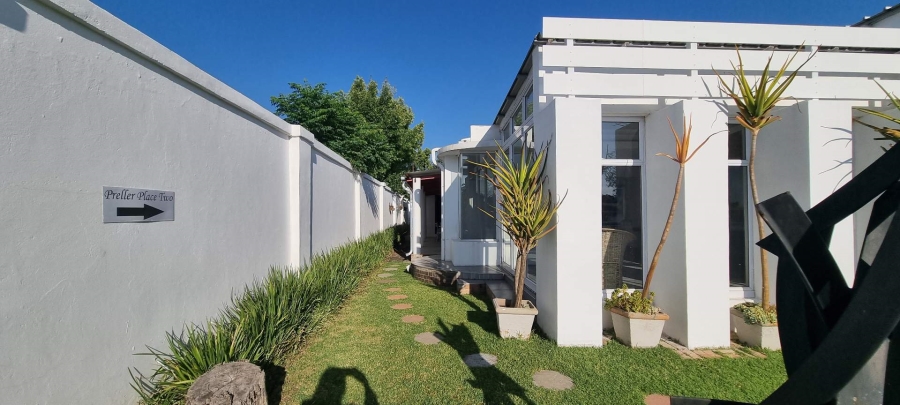 5 Bedroom Property for Sale in Dan Pienaar Free State